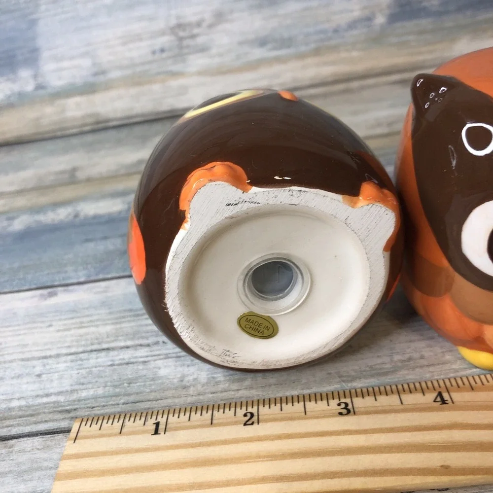 Mesa Home Products Ceramic Owl Salt and Pepper Shaker Set C. 1970's